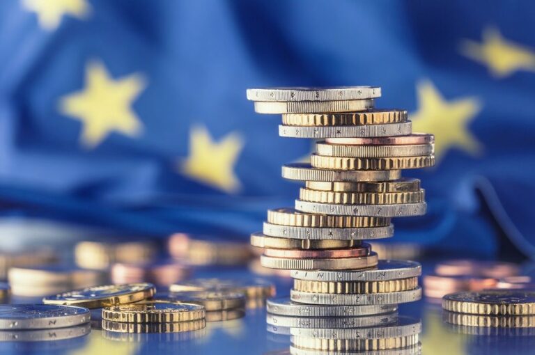 Euro area marks €34 bn international trade goods deficit in Jul 2022