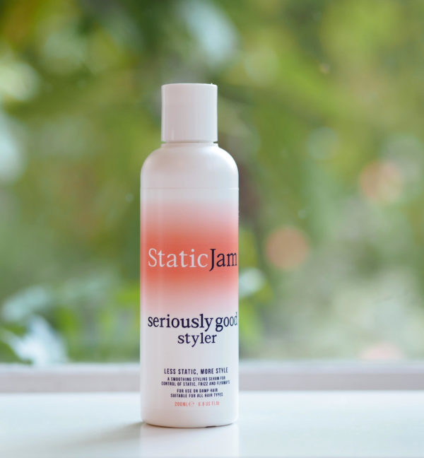 StaticJam Frizz Tamer | British Beauty Blogger