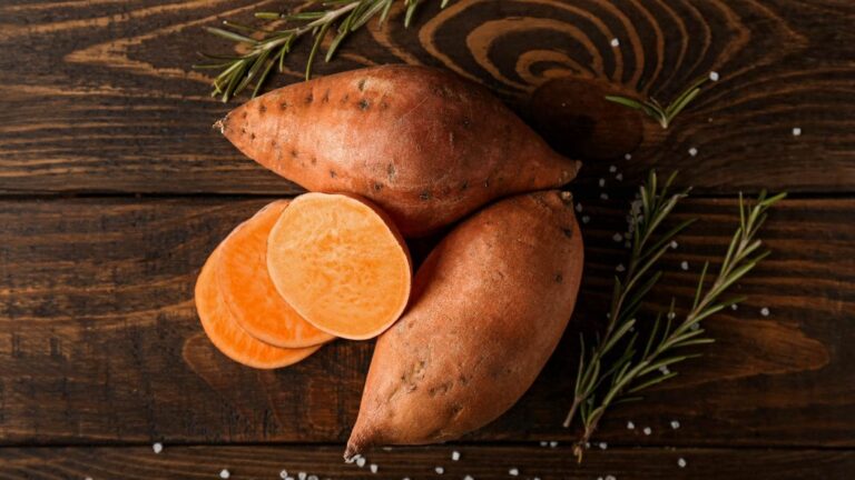 Baked Vs boiled sweet potato: Which one is healthier for you?