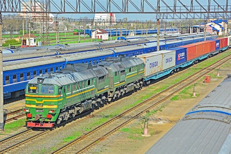 82 freight train routes connect China to 204 European cities