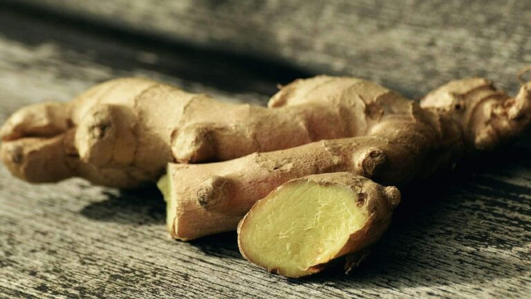 Know benefits of ginger and 5 ways to add it to your diet