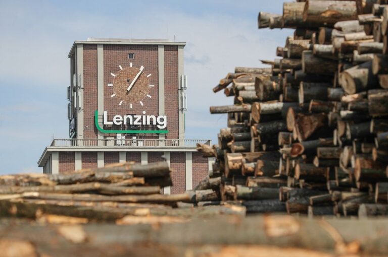 Austria’s Lenzing, Renewcell ink supply deal for circular fashion