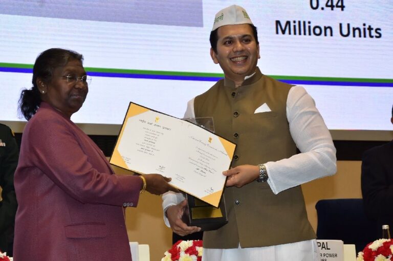 Indian Prez gives Energy Conservation award to Zenitex’s Viral Desai