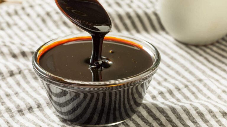 Know how blackstrap molasses is helpful to treat anemia