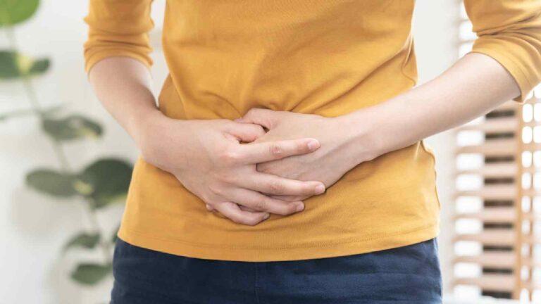 Worst and best foods to avoid and eat for stomach ulcer