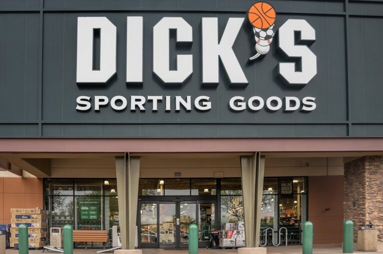 US’ Dick’s Sporting Goods posts record net sales of $12.37 bn in FY22