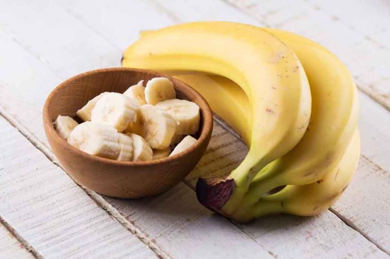 How Many Calories are in a Banana: A Nutritional Breakdown
